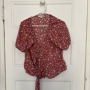Floral wrap top